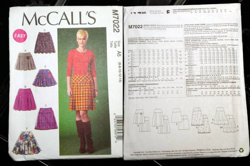Front and back of a McCall's pattern envelope