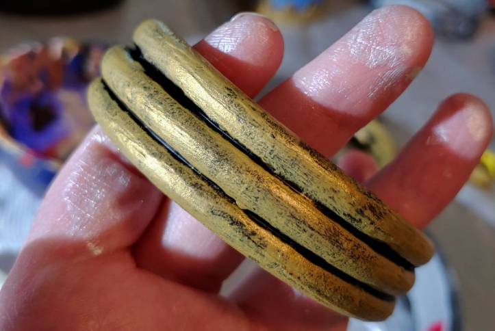 Finished oxygen tubing bracelet