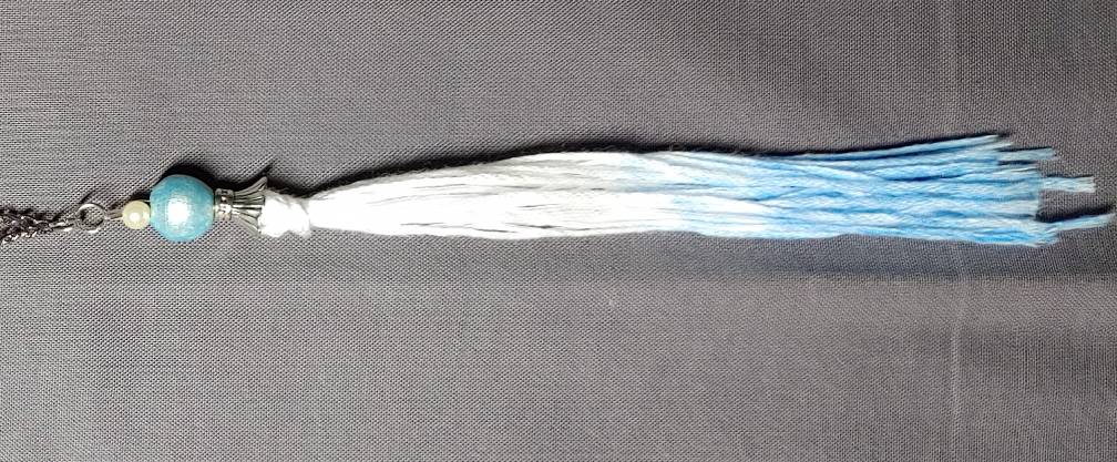 tassel with gradient dye