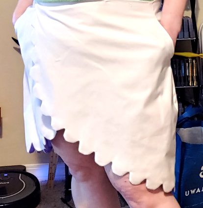 Finished scalloped skirt, complete with pockets