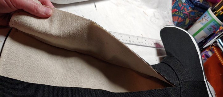 Cutting A Boot Adding extra space and zippers in boots – Leafnin Cosplay
