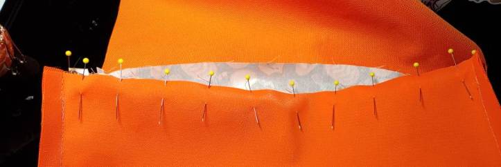 Lining and shell pinned together only on the front and sides