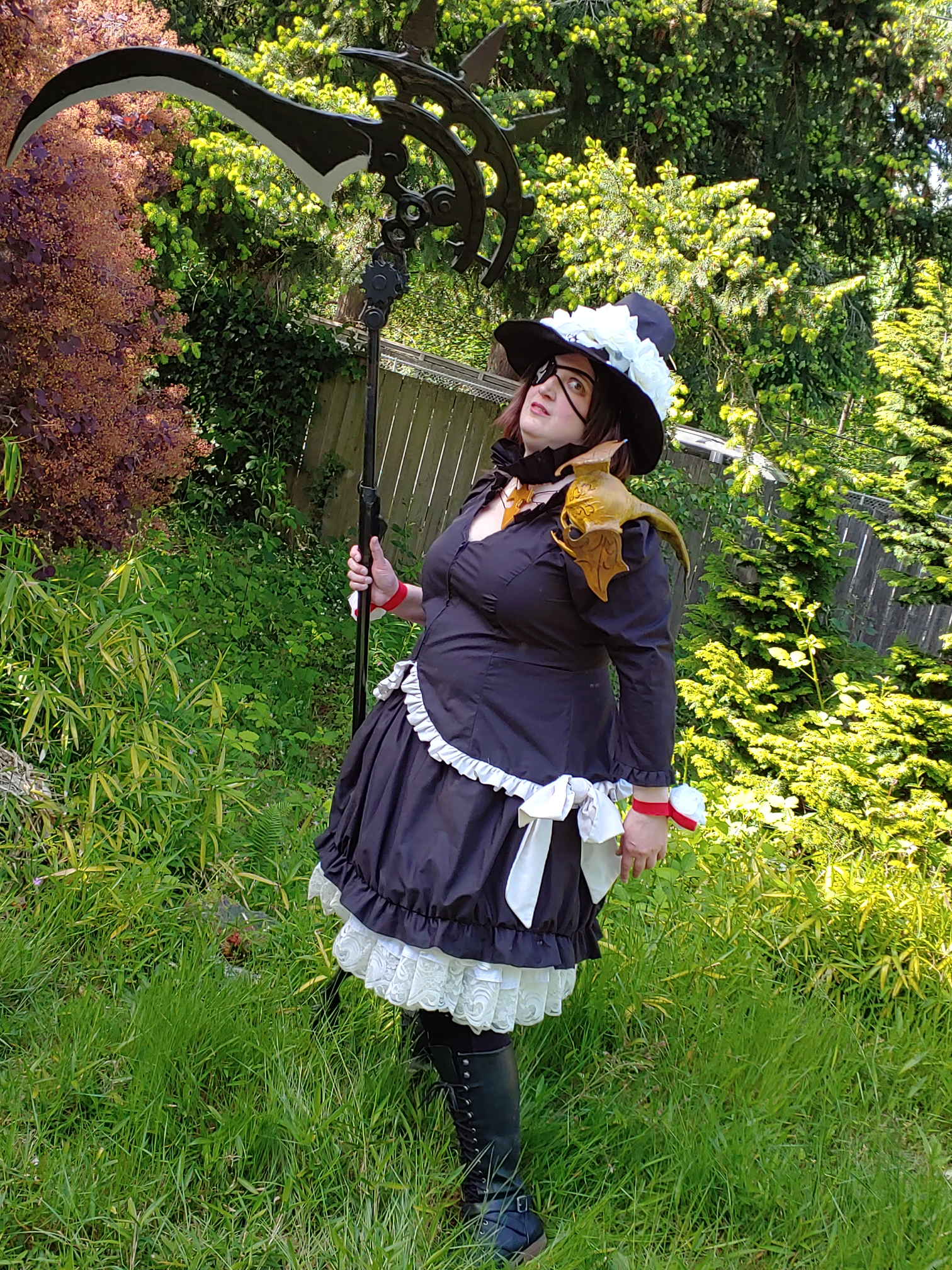 Edda sideways, staring wide-eyed at the player character